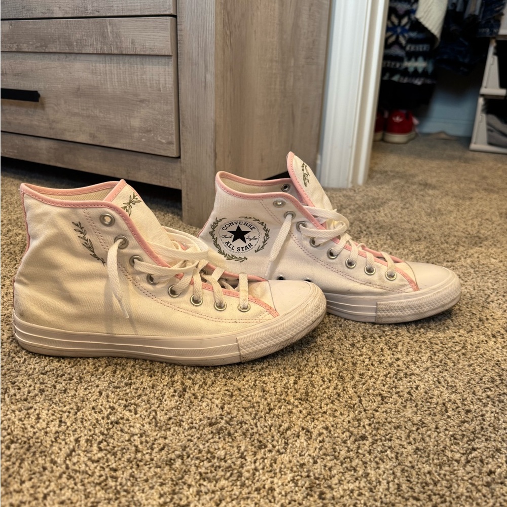 Custom converse sneakers - Women's size 10 - Worn twice